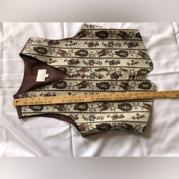 Vtg Tapestry Vest - Picture 5 of 11